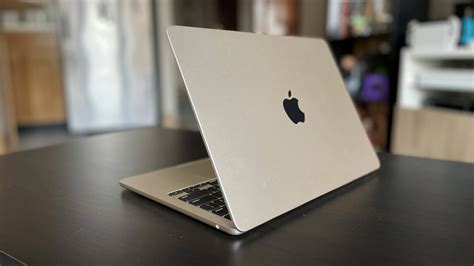 How To Take Photos On Macbook Air - DeviceMAG