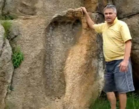 The Giant Footprint of Pingyan: Giant Made or Man Made? | Ancient Origins