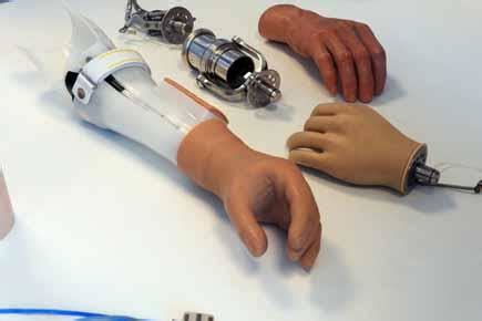 Scientists create prosthetic hand that feels in real-time