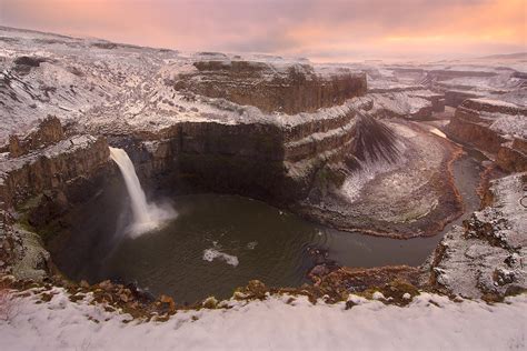 Winter Palouse Falls | Winter at Palouse Falls, Washington. | Quan Yuan ...