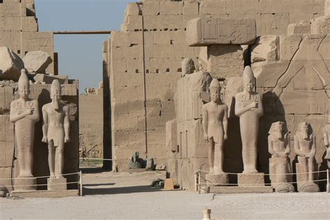 Karnak Temple Pictures, Histroy & Facts - Near Luxor,