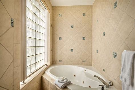 15 BEST Hotels in McAllen with Jacuzzi in Room ️ 2024