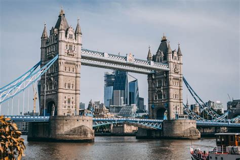 70 Famous Landmarks in the UK (the best British landmarks) - Kevmrc