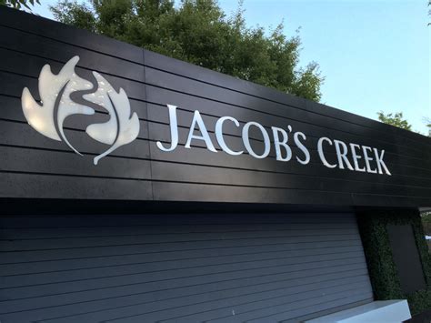 Jacob's Creek at the US Open - Enhance a Colour