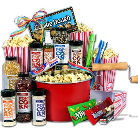 Popcorn Lovers/Night At The Movies Gift Basket Premium