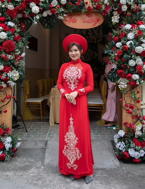 Red wedding ao dai. Beautiful made to measure Vietnamese | Etsy | Ao dai, Dresses, Red wedding