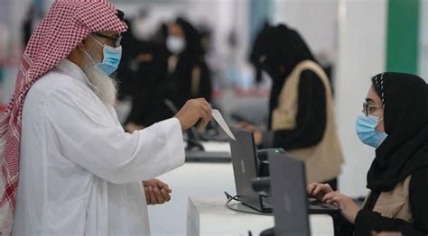 Saudi Arabia Allows 3rd COVID-19 Jab for High-Risk Groups