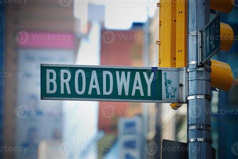 Broadway road sign in Manhattan New York City 8334392 Stock Photo at Vecteezy