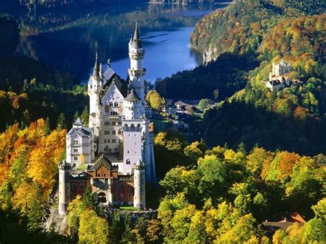 🔥 Download Bavaria Castle Screensaver Screensavers by @luiss91 | Free Castle Wallpapers and ...