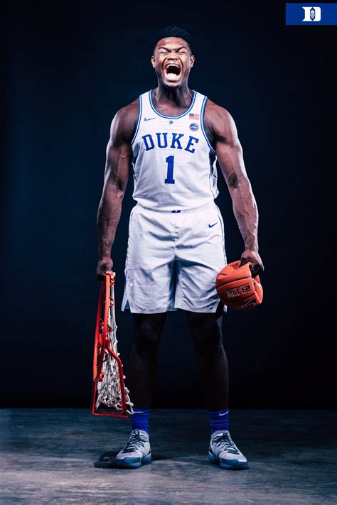 Zion Williamson looking jacked already