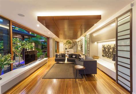 TROPICAL HOUSE – Chris Clout Design