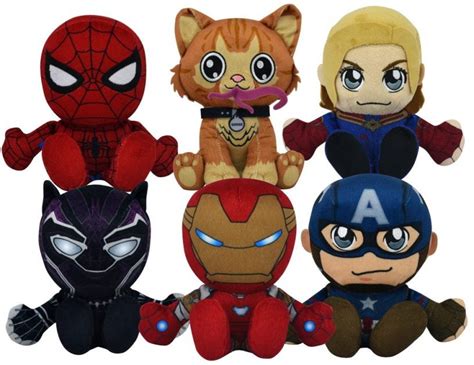 Bleacher Creatures Marvel Universe Expands | Figures.com