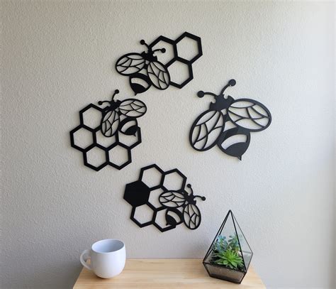 Bee Hive Honeycomb 3D Printed Wall Art | Honey bee wall art, Bumble bee wall art, Beehive art