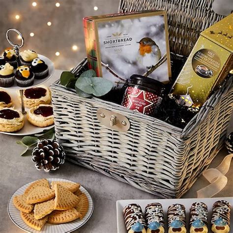 The best Marks and Spencer Christmas hampers and food gifts | Wellbeing ...