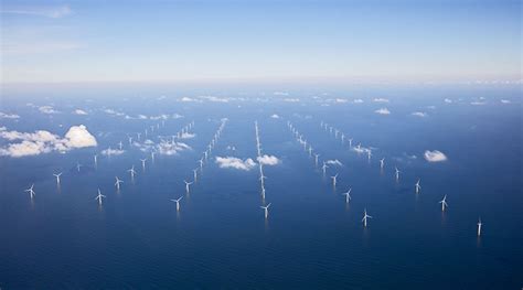 Largest Dutch wind farm is open, 85 kilometres off the coast - DutchNews.nl