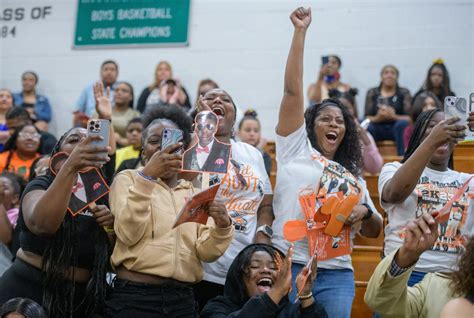 Emotions run high at Peoria Manual High School graduation ceremony