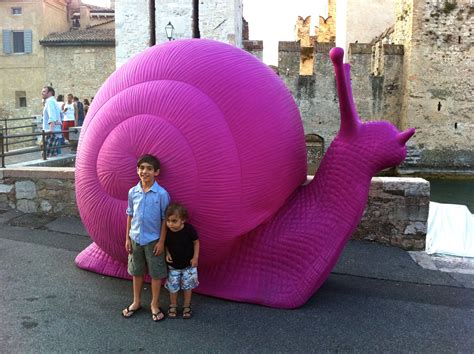 Cracking Art Group Large Pink Snail. Available from Galleria Ca' d'Oro (ny@ca-doro.com) | Bean ...