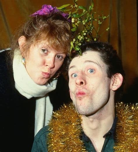 Pin by Nikola Mills on Pogues | Kirsty maccoll, The pogues, Singer