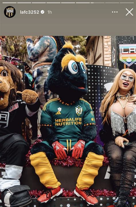 At the LA Pride Parade today : r/LAFC