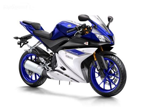 2015 Yamaha YZF-R125 Review - Top Speed