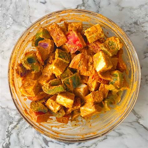 Paneer Tikka Recipe (3 Methods) - Ministry of Curry