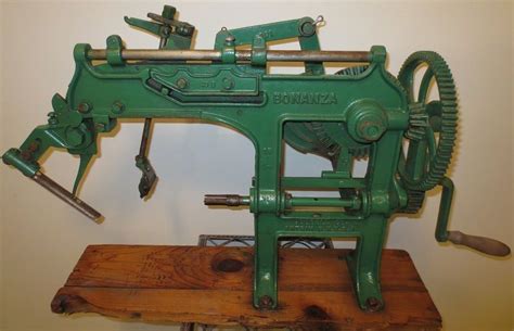 Vintage Rare Antique 1880s Bonanza Apple Peeler Corer Goodell Co. 19th Century | Antique kitchen ...