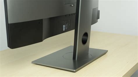 Dell U2717D Review - RTINGS.com