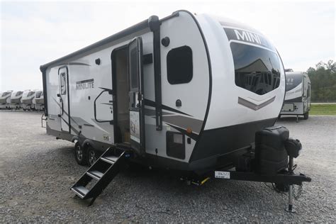 NEW 2023 ROCKWOOD ULTRA LITE 2516S - Overview | Berryland Campers