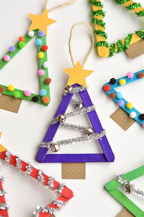 12 Easy Christmas Crafts For Kids to Make - Ideas for Christmas ...