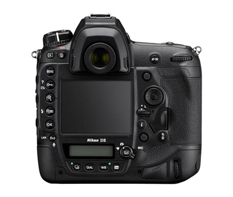 Nikon D6 DSLR | Flagship Professional DSLR Camera