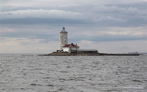 Baltic sea and Gulf of Finland coasts of Russia - Gulf of Finland / Tolbukhin lighthouse - World ...