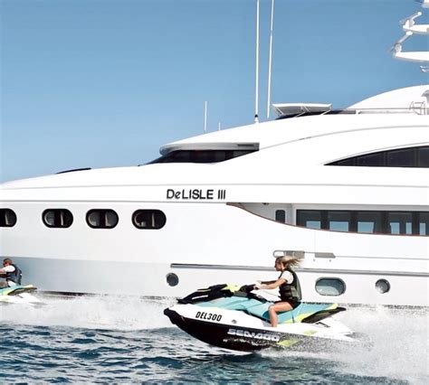 Yacht DE LISLE III, Gulf Craft | CHARTERWORLD Luxury Superyacht Charters