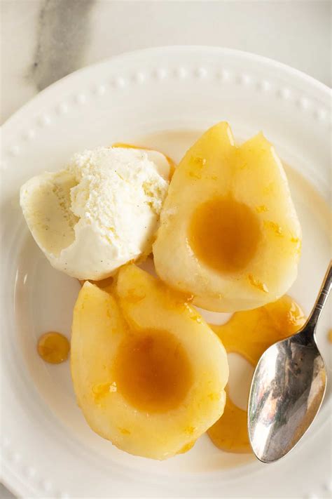 Poached Pears - The Kitchen Magpie