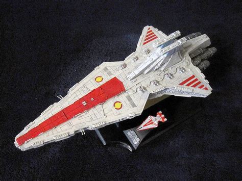 Science Fiction Modeler: 1/4222 MC-30 & Jedi Cruiser