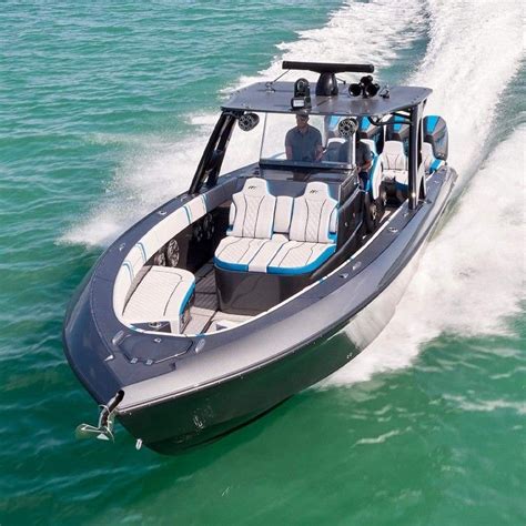 Pin by Eddie Easter on Go Fast Boats | Center console fishing boats ...