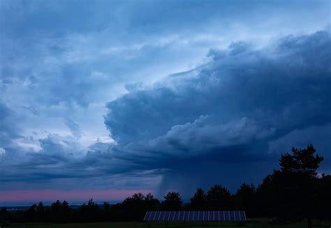 Gale's Photo and Birding Blog: Nimbus Clouds over Lake Erie