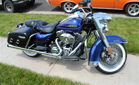 2009 Harley Davidson Road King Classic, Rare Factory Custom Color, 5k Miles