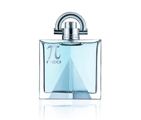 22 Best Smelling Colognes for Men in 2022