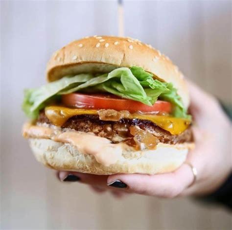 Veggie Grill Will Have 50 Vegan Locations By 2020 | LIVEKINDLY