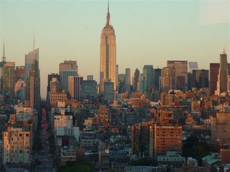 Free Stock Photo 6655 Evening view of the Empire State Building | freeimageslive