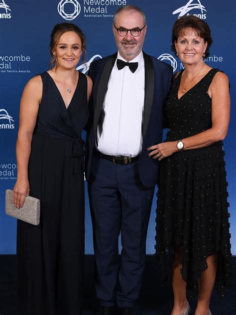 Ash Barty wins 2019 Newcombe Medal, pays emotional tribute to parents ...