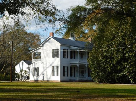 The Howell House | Newbern, Alabama Constructed in 1850. | Jimmy Emerson, DVM | Flickr