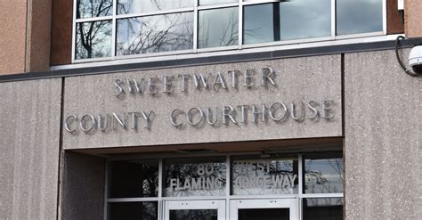 Sweetwater County Commissioners Approve COVID-19 Guidance for County Employees - SweetwaterNOW