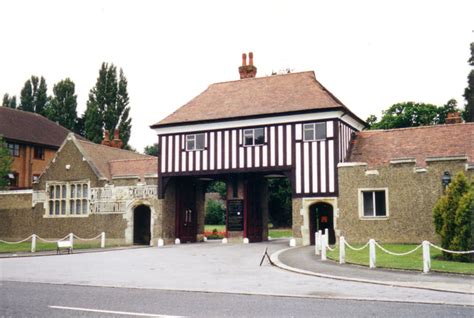 Hendon Crematorium - In Memory Of Life Funerals