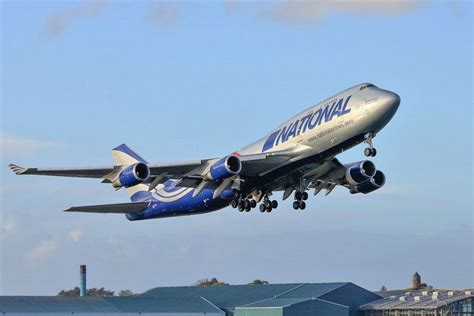 Boeing 747 (Jumbo Jet): Photos, History, Specification