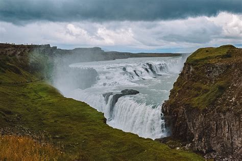 10 AMAZING Waterfalls In Iceland - With MAP & Exact Location