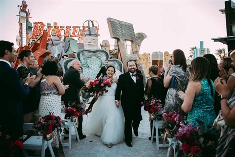 A Las Vegas Neon Museum Wedding Full of Quirk, Color, and Charm | Junebug Weddings