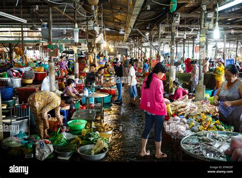 Can Tho Market, Mekong Delta, Vietnam Stock Photo - Alamy