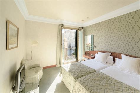 Junior Suite with Cathedral View | Hotel Colón Barcelona