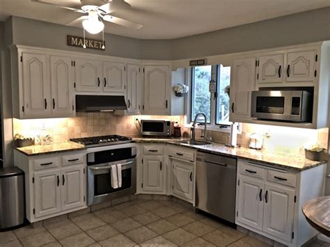 Painting Kitchen Cabinets With Chalk Paint - The Kelly Homestead